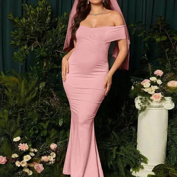 Pink Elegant Women's Solid Color Maternity Off Shoulder Mermaid Dress - Picture 6 of 6
